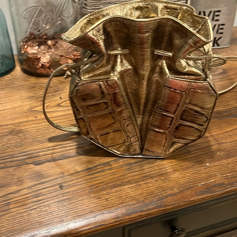 Gino evening bag draw string bronze